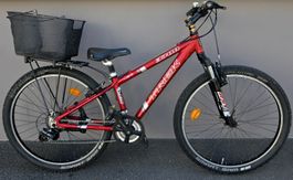 Mountainbike Trek mit Korb Fahrrad Velo