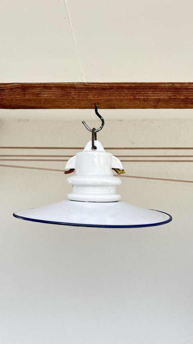 Lampade: Stalllampe mit Emailleschirm weiss – Usato da Vilters venduto da Antik2016