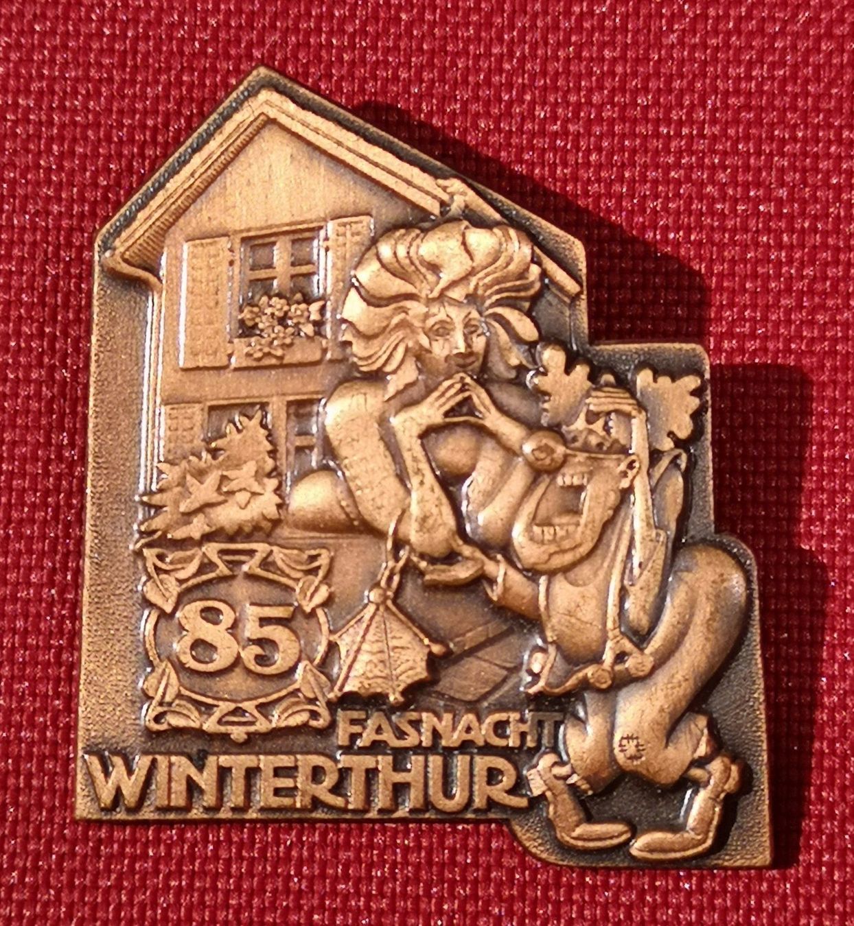Placchette & Badge: Fasnachtsplakette Winterthur 1985 – Usato da Zürich venduto da Tanteemma369