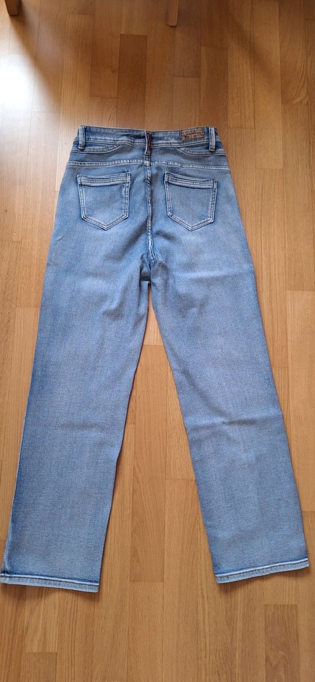 Jeans: jeans clair – Nuovo (secondo la descrizione) da Lussery-Villars venduto da pousinete02 1