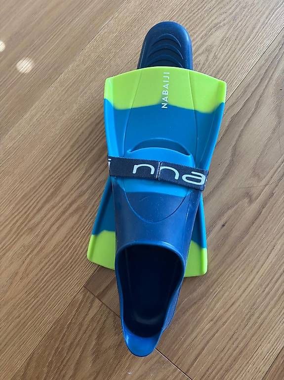 Pinne, Maschere & Boccagli: A vendre palmes de natation Taille 39/40   – Usato da Marin-Epagnier venduto da Moi