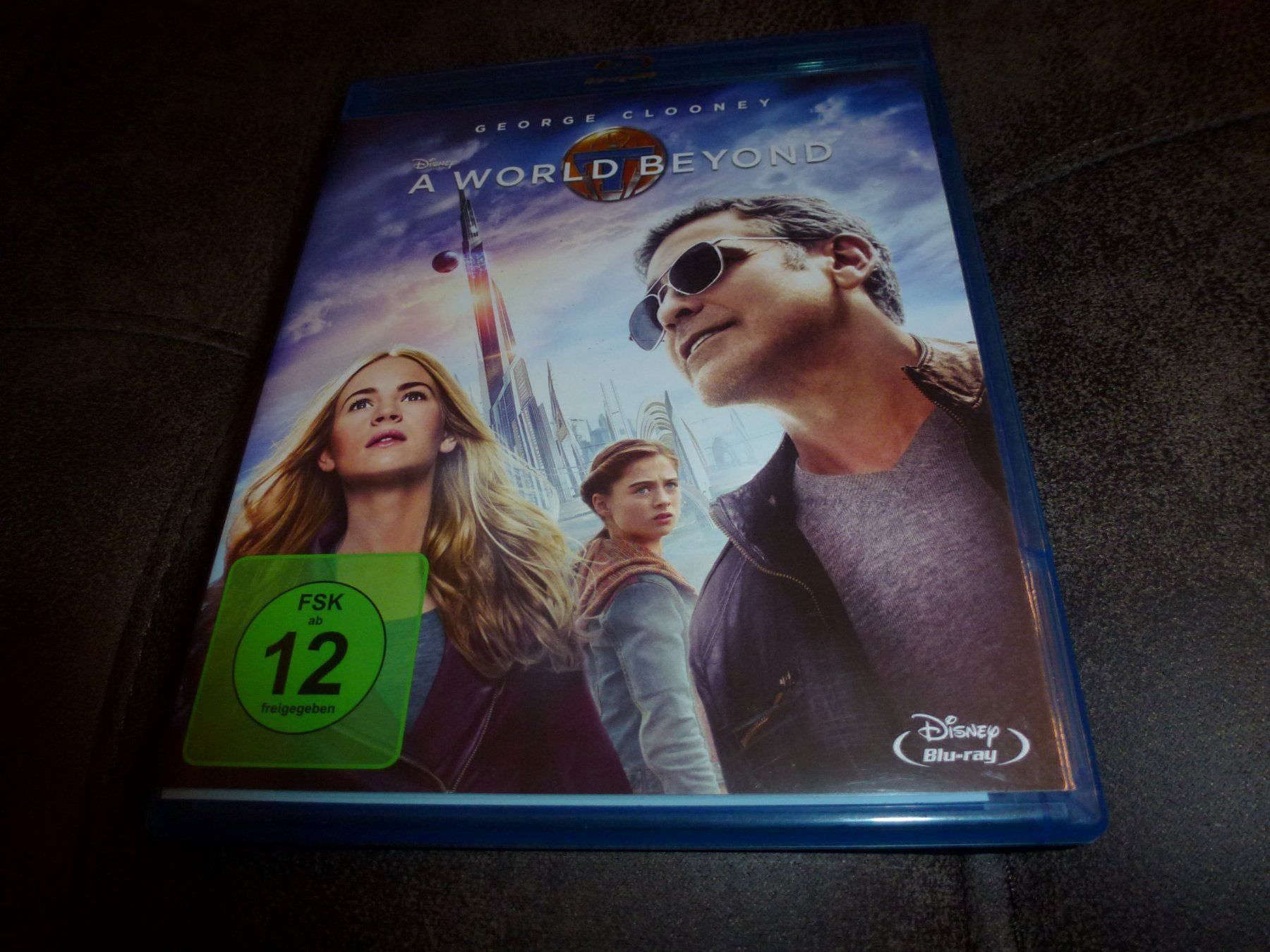 Tutti i DVDs: A World Beyond BLU-RAY – Usato da Olten venduto da Disc-Verkauf
