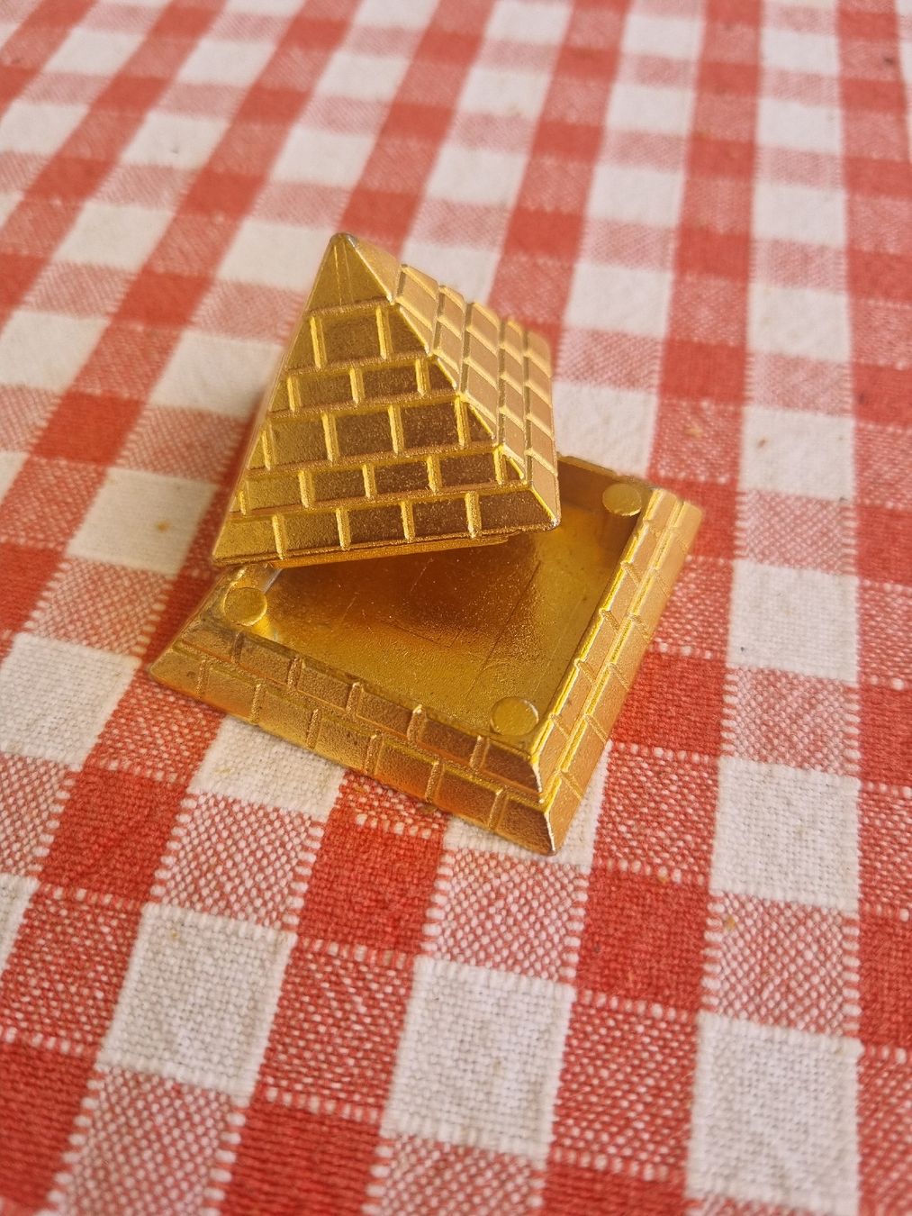 Alle Dekorationen:  Piramide Metall  3 stk – Gebraucht aus Ostermundigen von vintage60 2