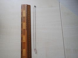 Rosenquarz Fisch an 835 Silberkette