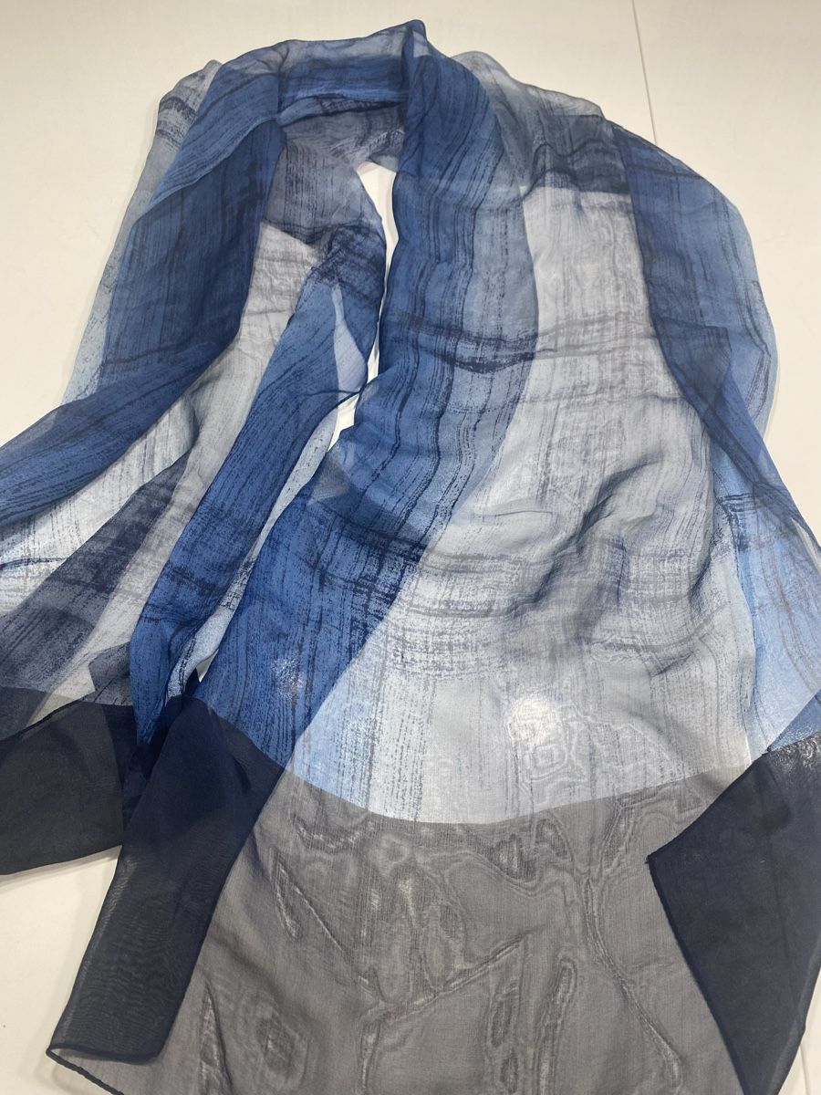 Foulard & Sciarpe: Seiden Schal 🌸 – Usato da Opfikon venduto da Luis144 1