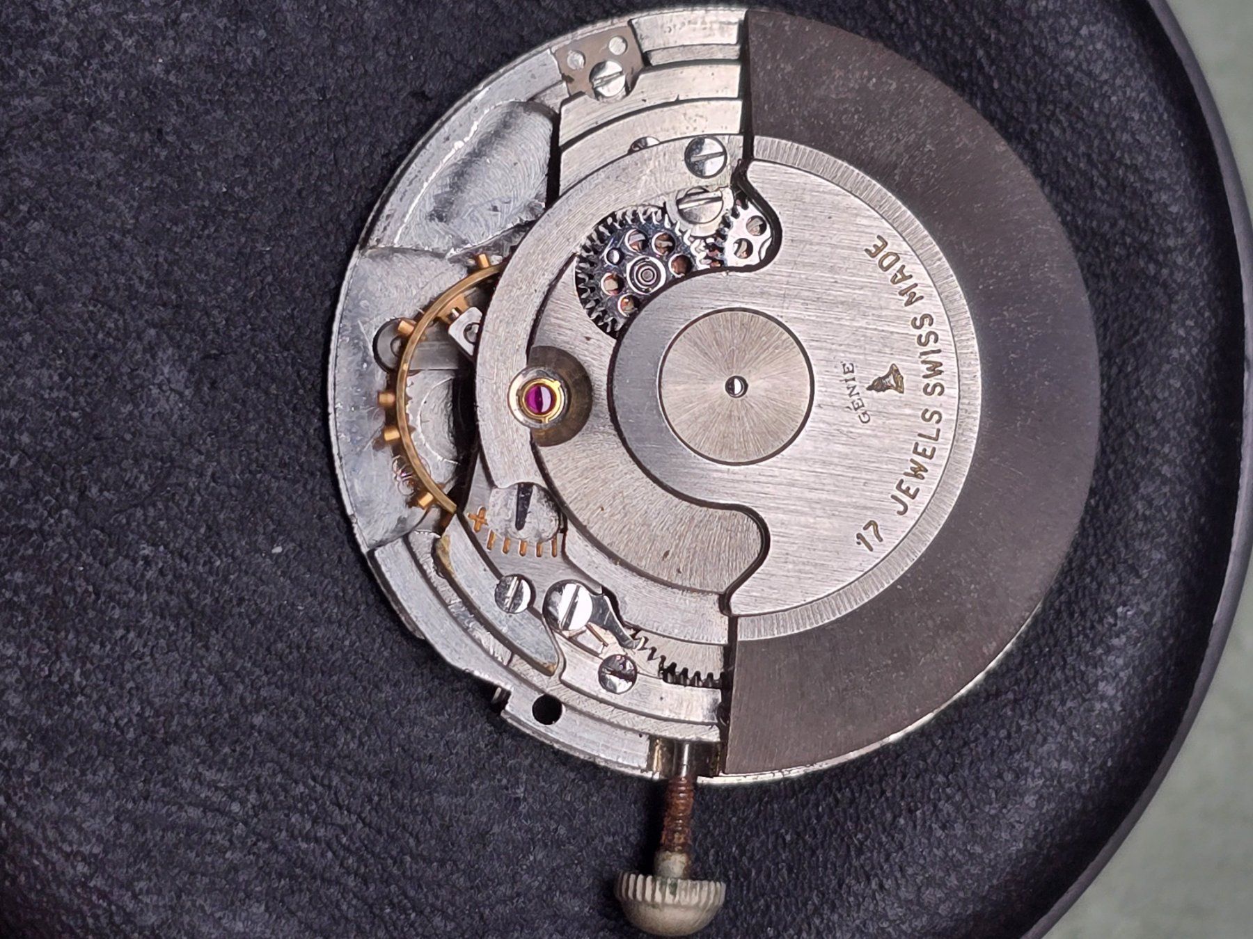 Eta Montres: Mouvement ETA 2452 – D'occasion à Tramelan par Nirdan 3