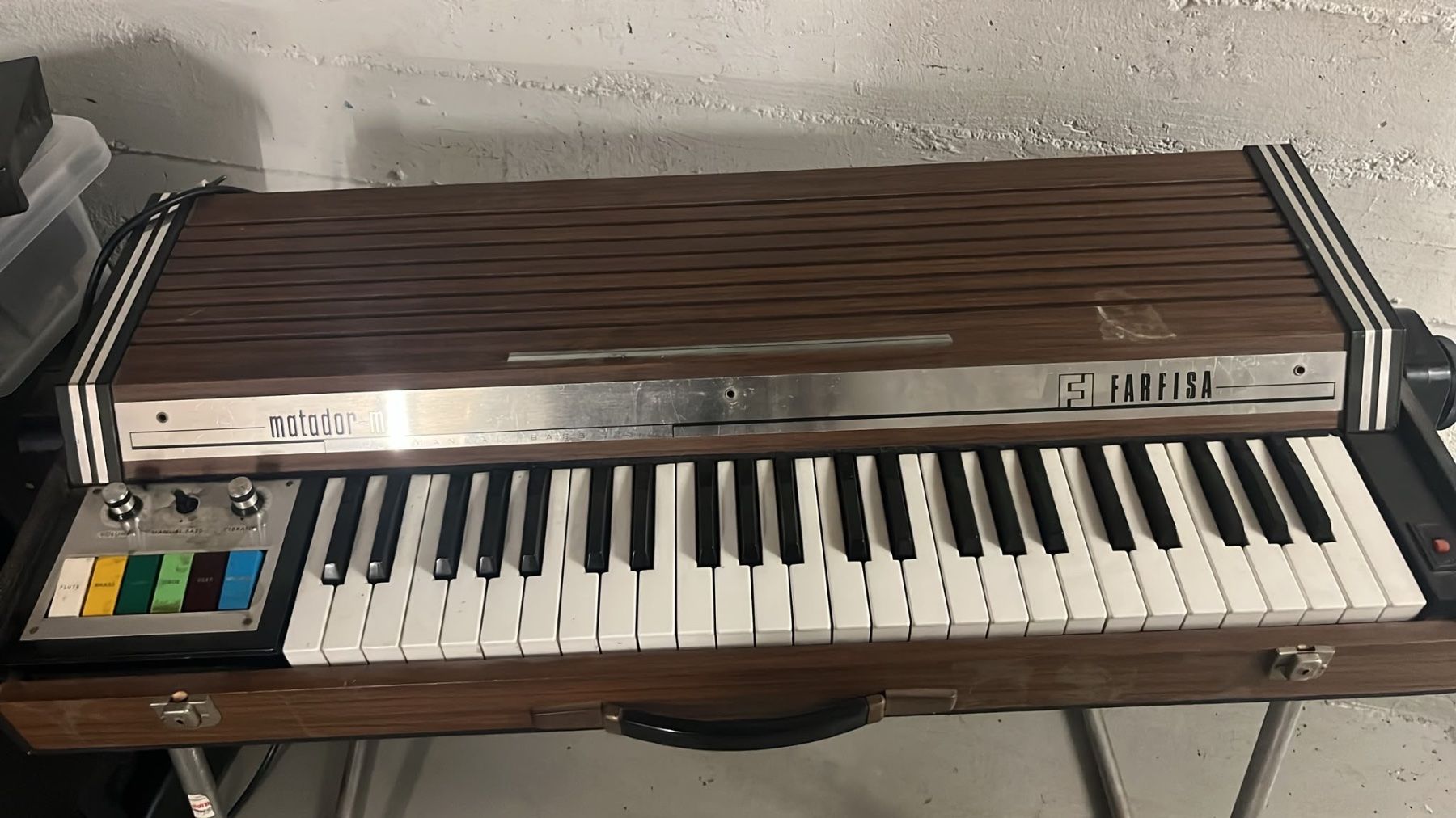 Vintage Musikinstrumente: Farfisa Matador Orgel – Defekt aus Zürich von hannahbuettgen