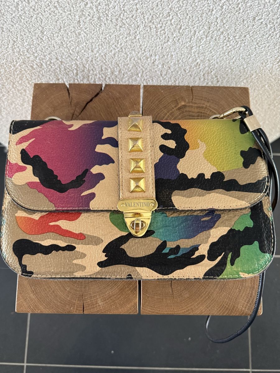 Valentino Taschen für Damen: Spezielle Clutch/Tasche – Gebraucht aus Sirnach von sirni 3