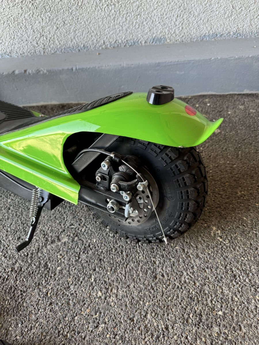 Kickboard: Elektrotrottinetts Serie DR2430 – Gebraucht aus Belp von ch1999 7