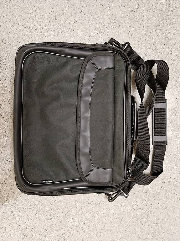 Taschen: Laptoptasche – Gebraucht aus Reinach AG von Matthias.m