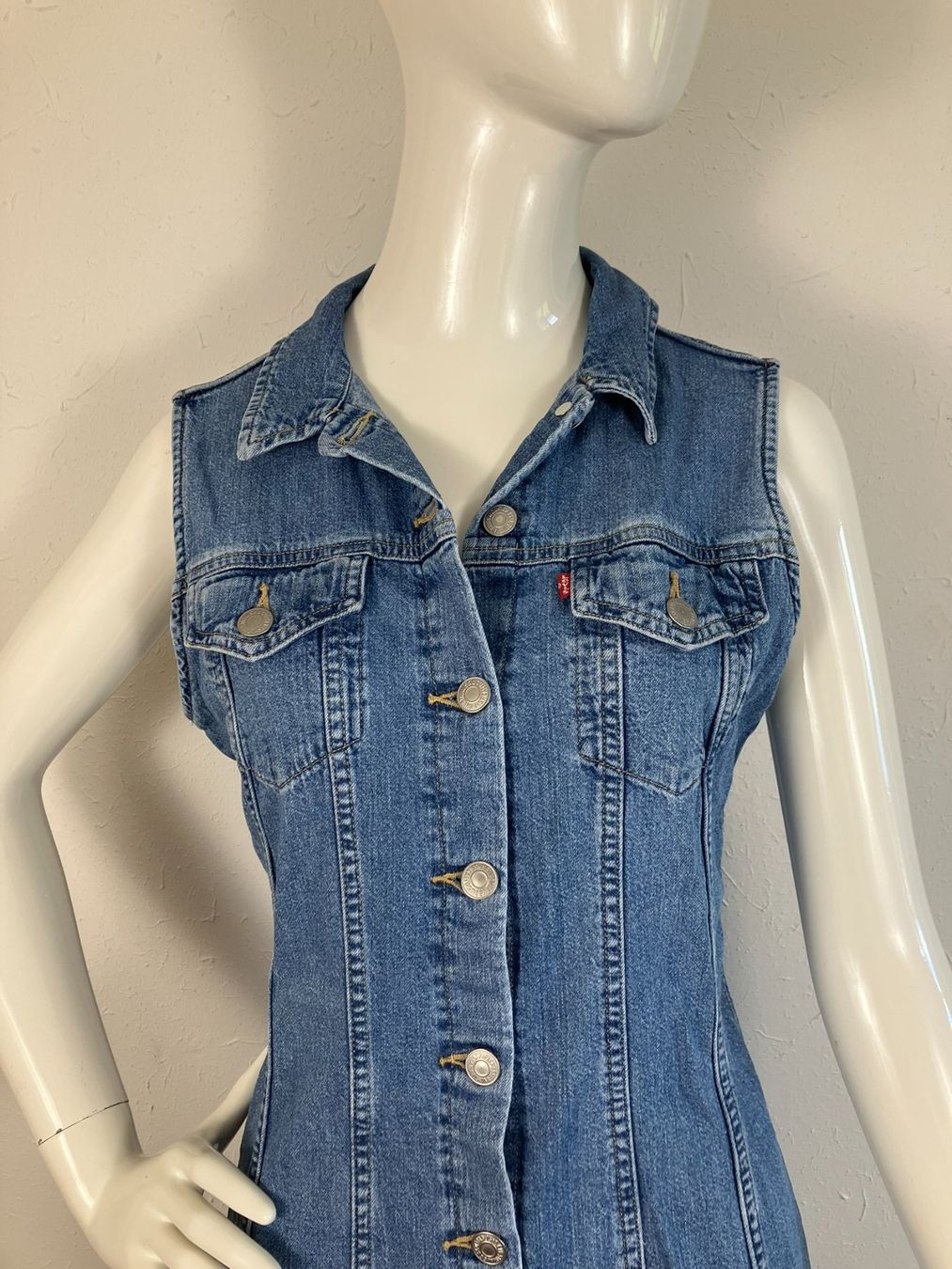 Levi's Robes: Levi's Jeanskleid Gr.M – D'occasion à Laupen ZH par kar_lfz6 1