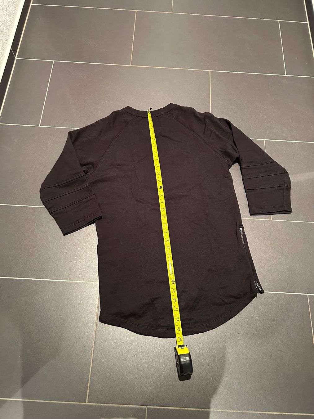 Maglioni & Felpe: Sweatshirt – Nuovo (secondo la descrizione) da Schlieren venduto da Leavio 2