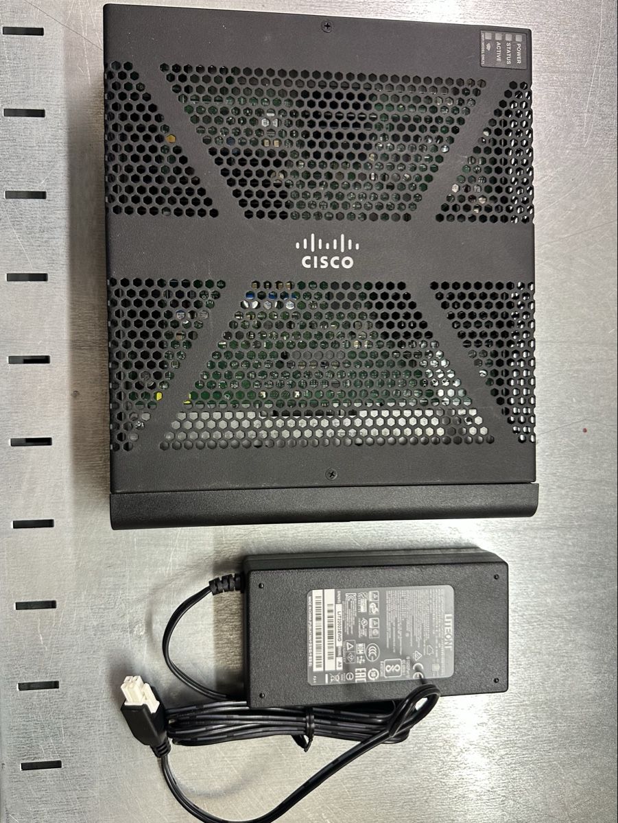 Cisco Firewall: Cisco Firewall ASA5506-X – Usato da Luzern venduto da FrankGroebel
