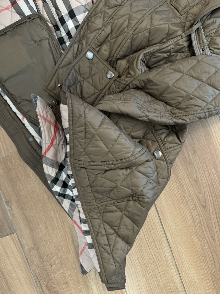 Burberry Giacche: Burberry Nylon Steppjacke – Nuovo (secondo la descrizione) da Zürich venduto da iva_c9dw 4