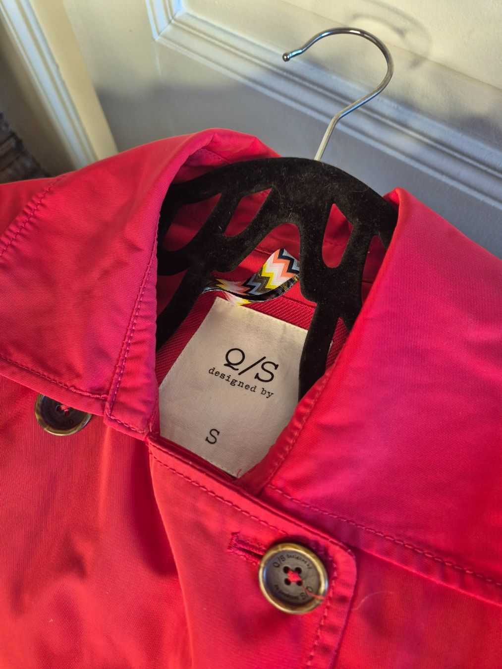 Cappotti: Roter Trenchcoat – Usato da Leissigen venduto da ali_k9v8 3