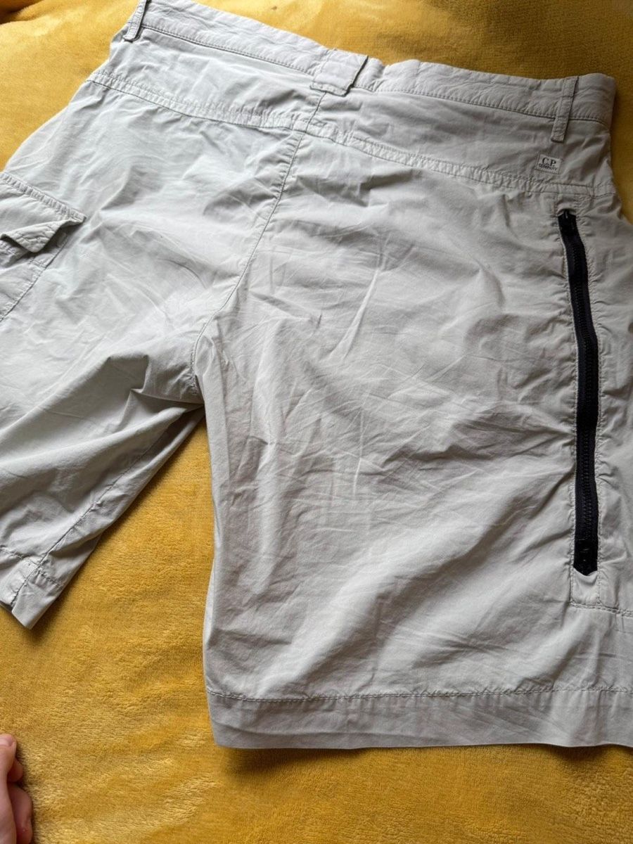 CP Company Pantaloni: CP Company kurze hose – Usato da St. Gallen venduto da zirasssss 1