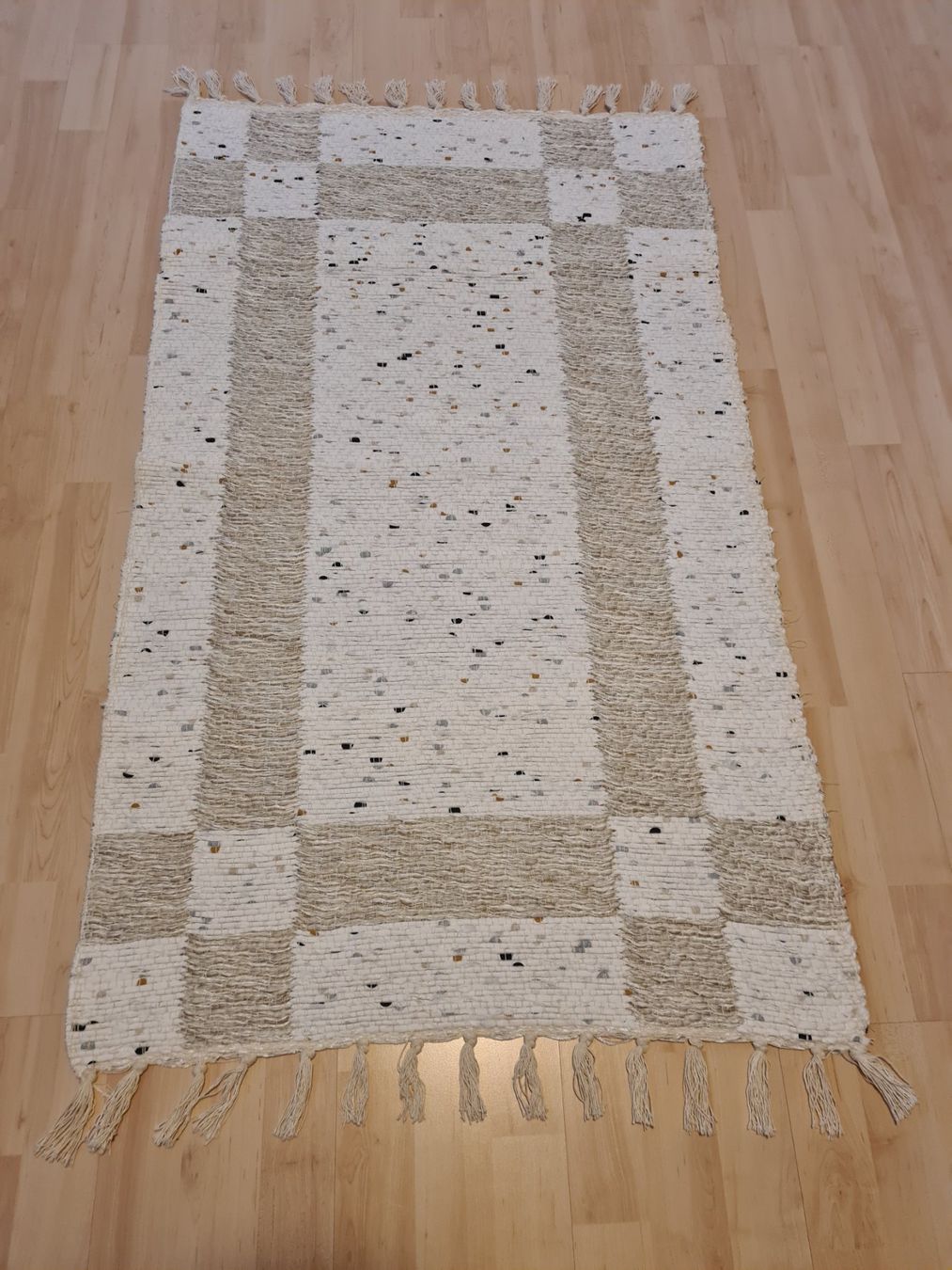 Tappeti: Teppich, Bettvorleger, 70x135 cm 2-seitig – Nuovo e nell'imballaggio originale da Bremgarten AG venduto da Deseodec 1