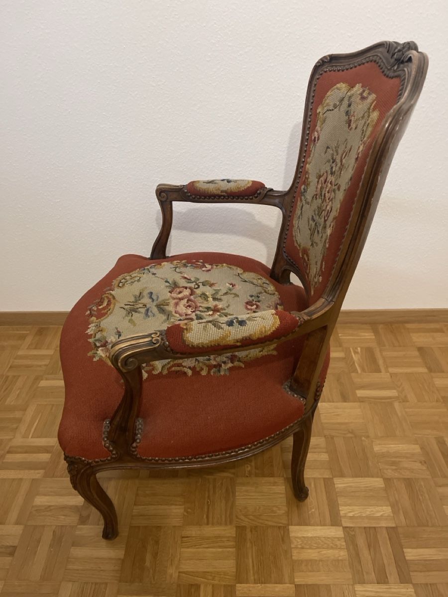 Poltrone: Antiker Sessel mit Rosenmuster – Usato da dietikon venduto da fernando011 1