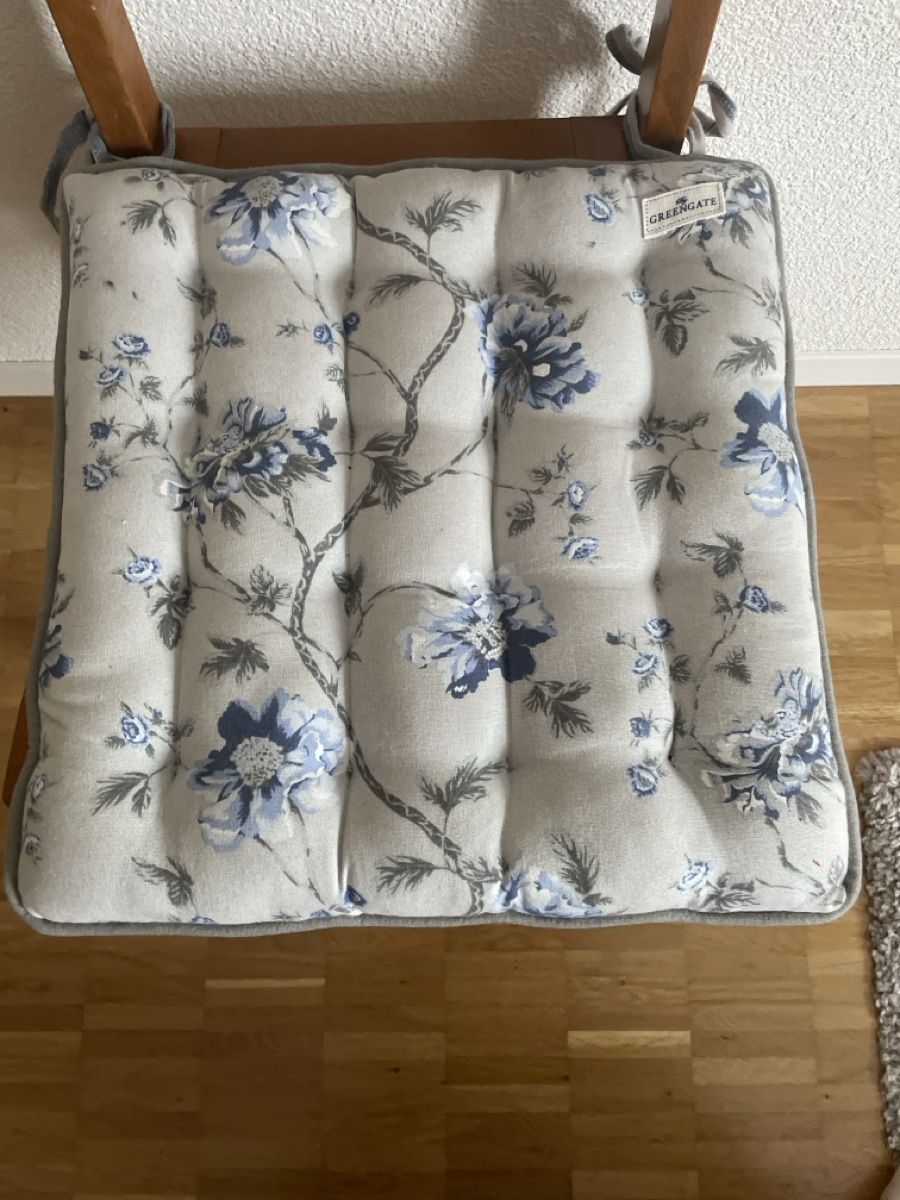Greengate Cuscini: Greengate Stuhlkissen mit Blumenmuster – Usato da Langenthal venduto da Bella122