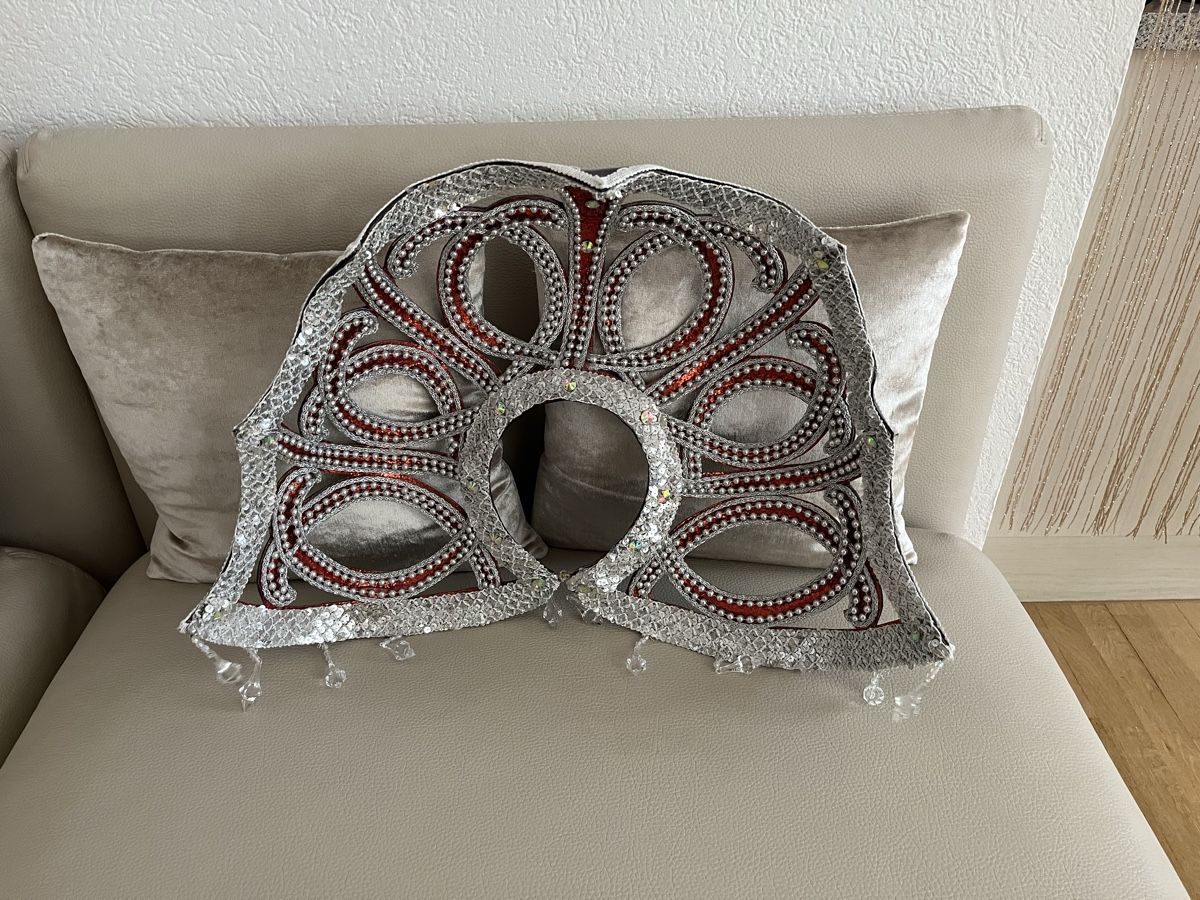 Costumi: Kostümschmuck – Nuovo (secondo la descrizione) da Bern venduto da Snowtartine
