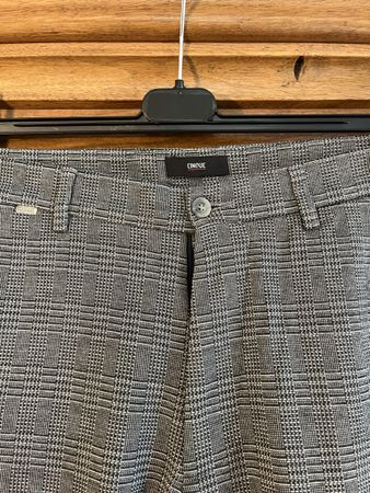 Chino, grau kariert, Gr. 48, cinque