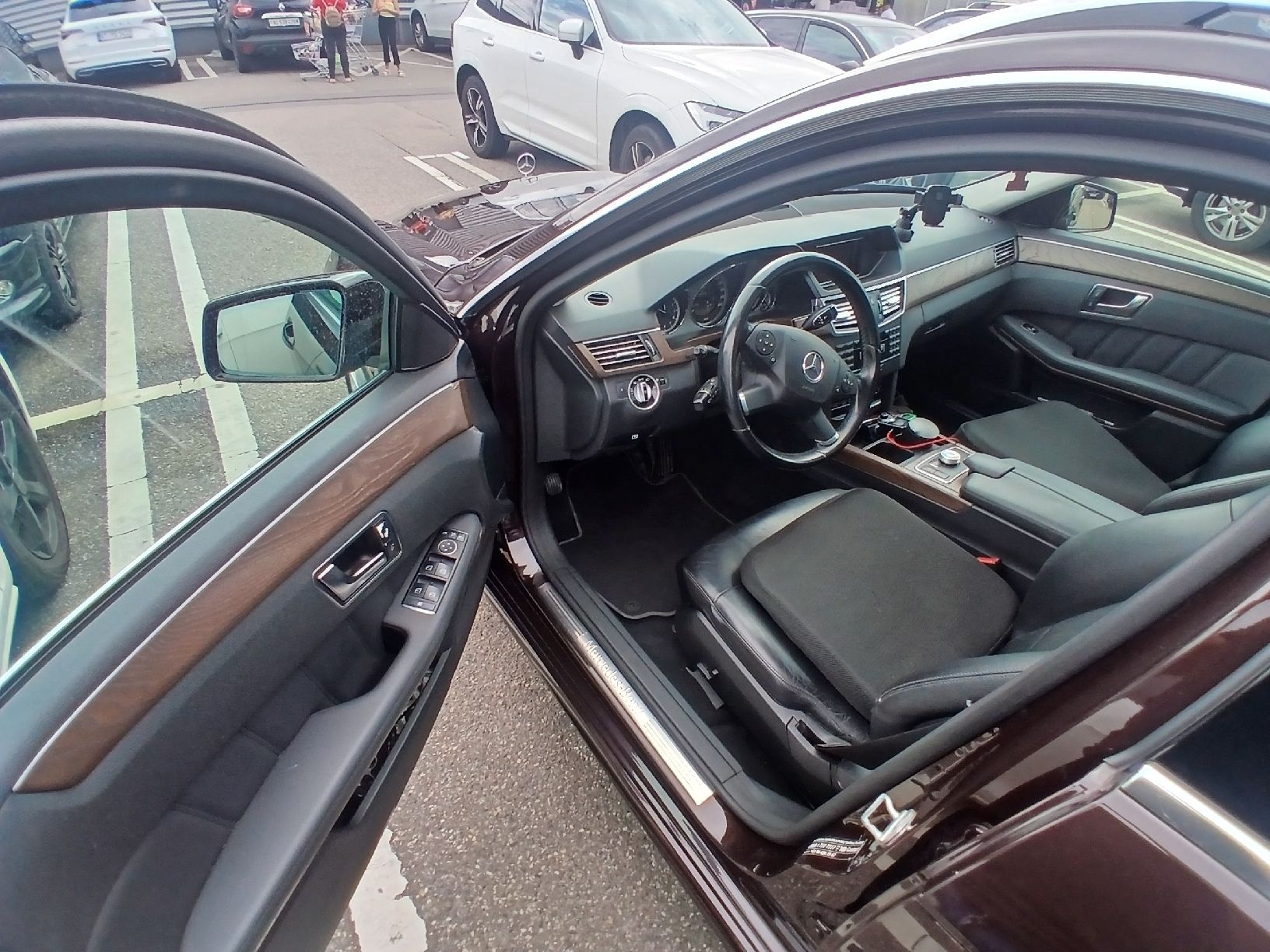 Mercedes-Benz Autos: Mercedes E250 CGi BlueEFFICIENCY – Gebraucht aus Schönenwerd von dom_npd2 6