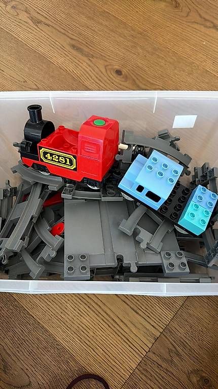 Giocattoli: Lego Duplo Zug inkl. Schienen – Usato da Niederrohrdorf venduto da rap_w8nw