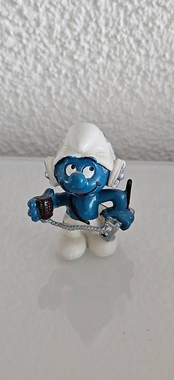 Figurines: Schlumpf mit Kopfhörer – D'occasion à Kestenholz par Schwogi