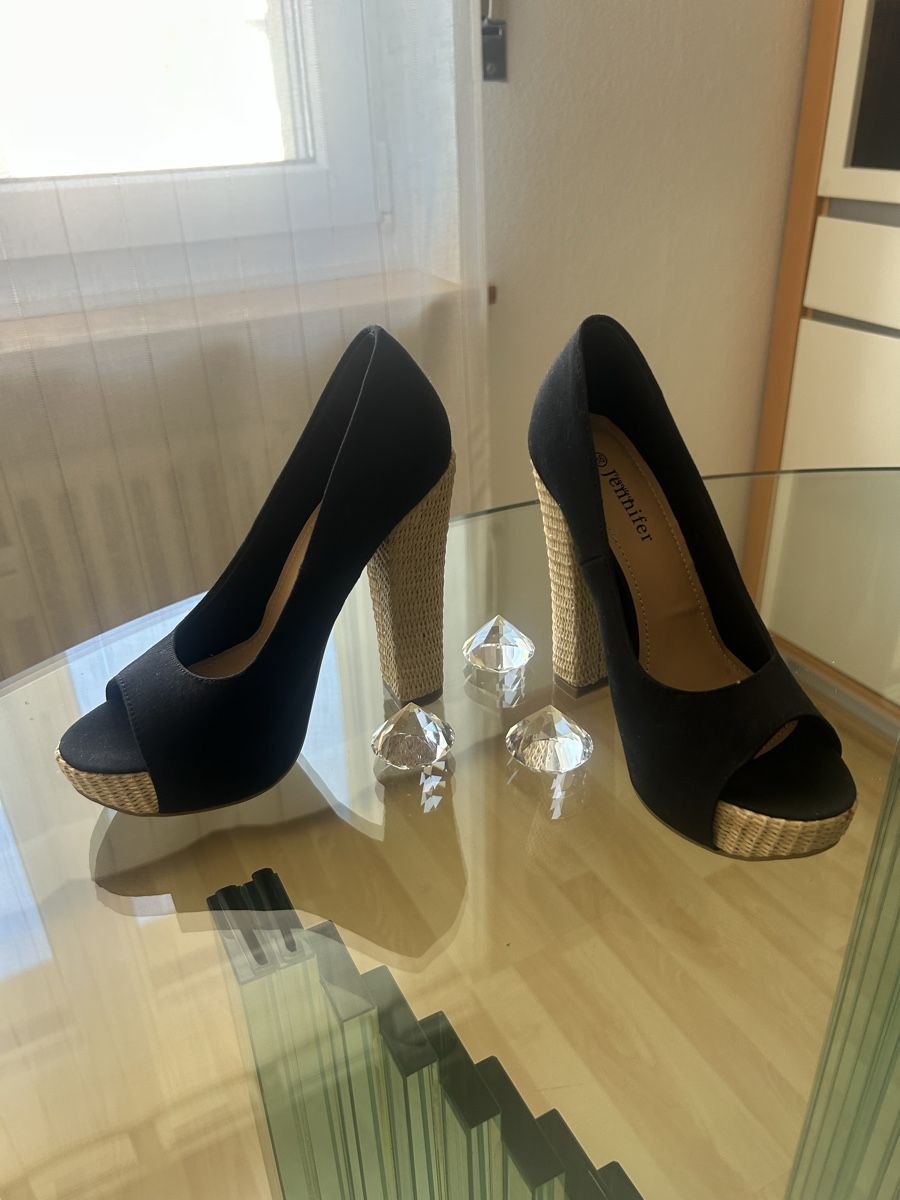 Scarpe da donna: Pumps – Usato da Bottighofen venduto da Kucki-2003