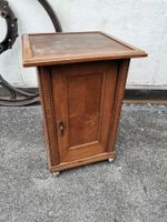 Beistellmöbel, Kleines Möbel, kleiner Schrank, Rollschrank
