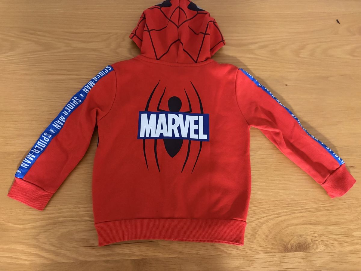 Maglioni & Felpe: Felpa Marvel Spider-Man con cappuccio – Usato da S. Antonino venduto da FedeKikka88 1