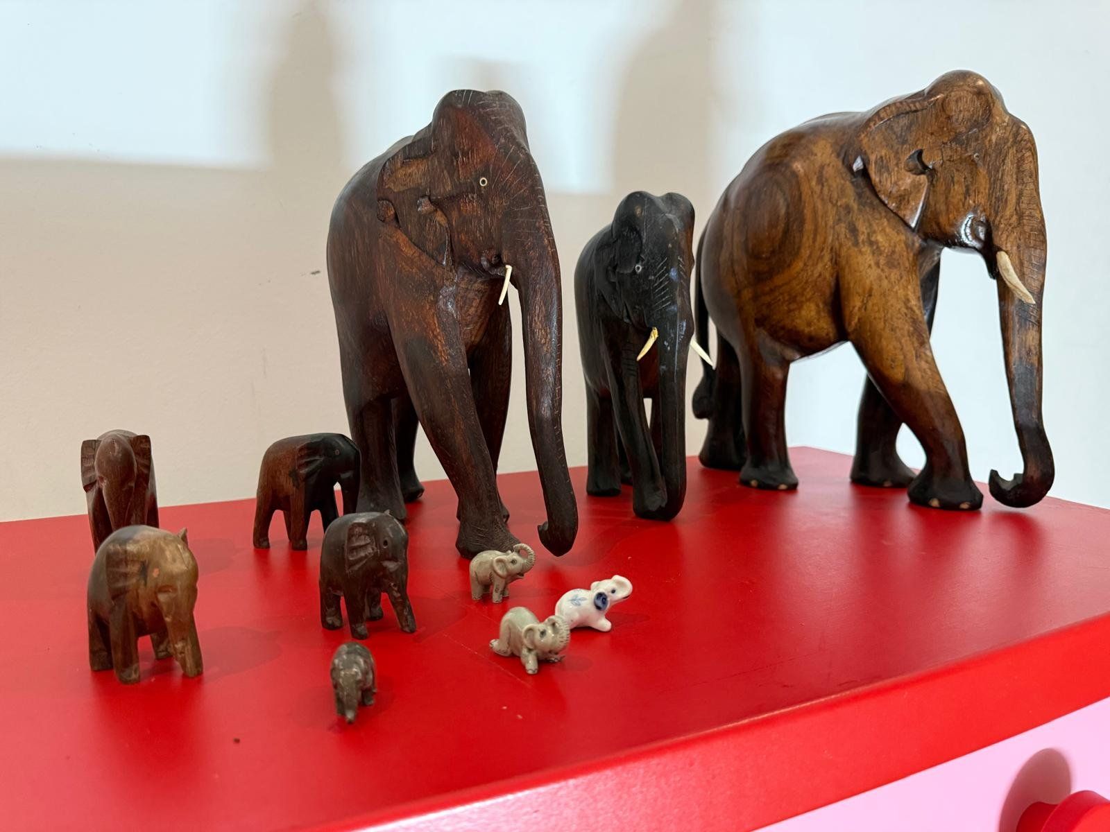 Statuette: Elefanten aus Holz - Sammlung – Usato da Horgen venduto da pinod1