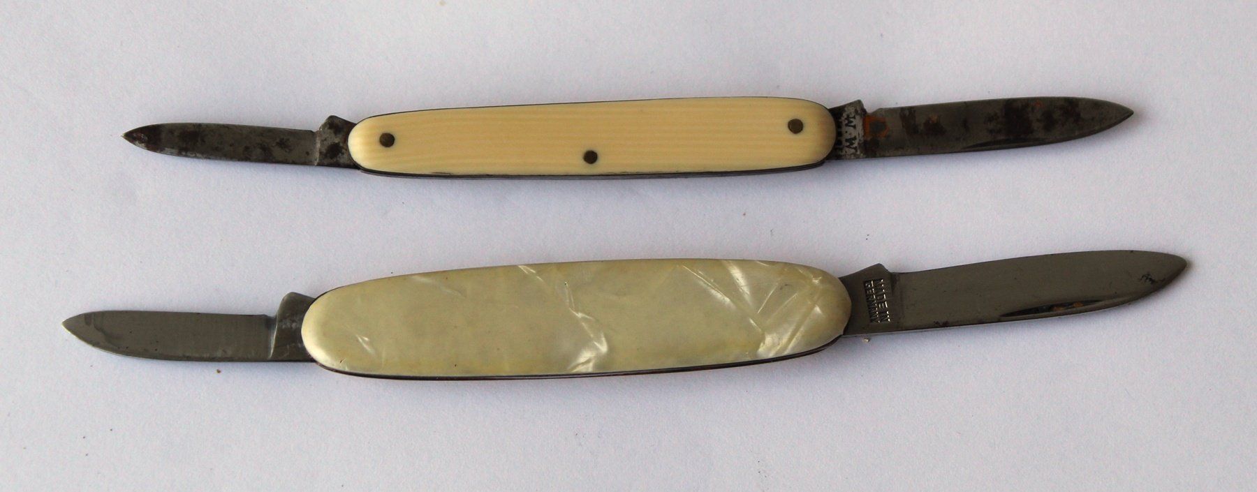 Coltelli tascabile: 2 Taschenmesser Sackmesser Knochen Perlmutt WW Solingen Germ – Usato da Zürich venduto da Auctionata