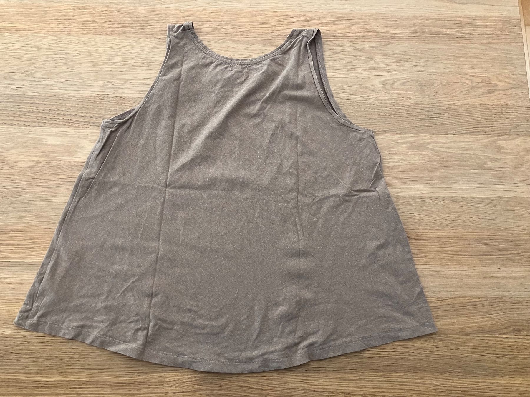 Tops: Top von The simple folk, Grösse M – Gebraucht aus Oberlunkhofen von Nuemmiis 1