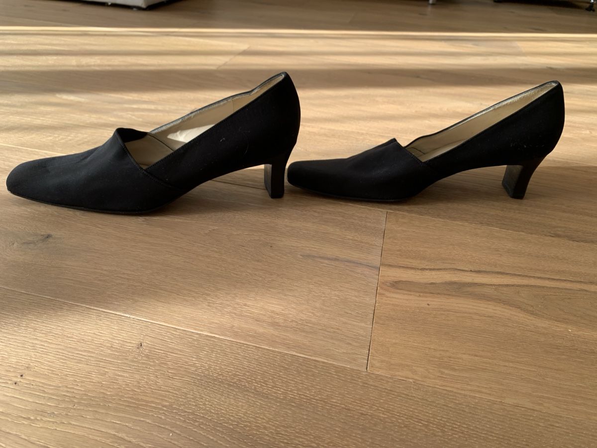 Damenschuhe: Pump von der Boutique KING vom Tessin – Gebraucht aus Udligenswil von Trisha70 2