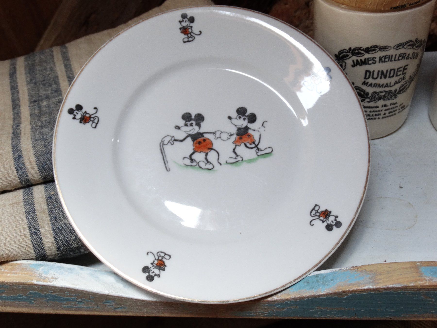 Disney Piatti: antiker Kinderteller mickey Micky Maus Mickey Mouse Disney – Usato da Grossaffoltern venduto da amo64