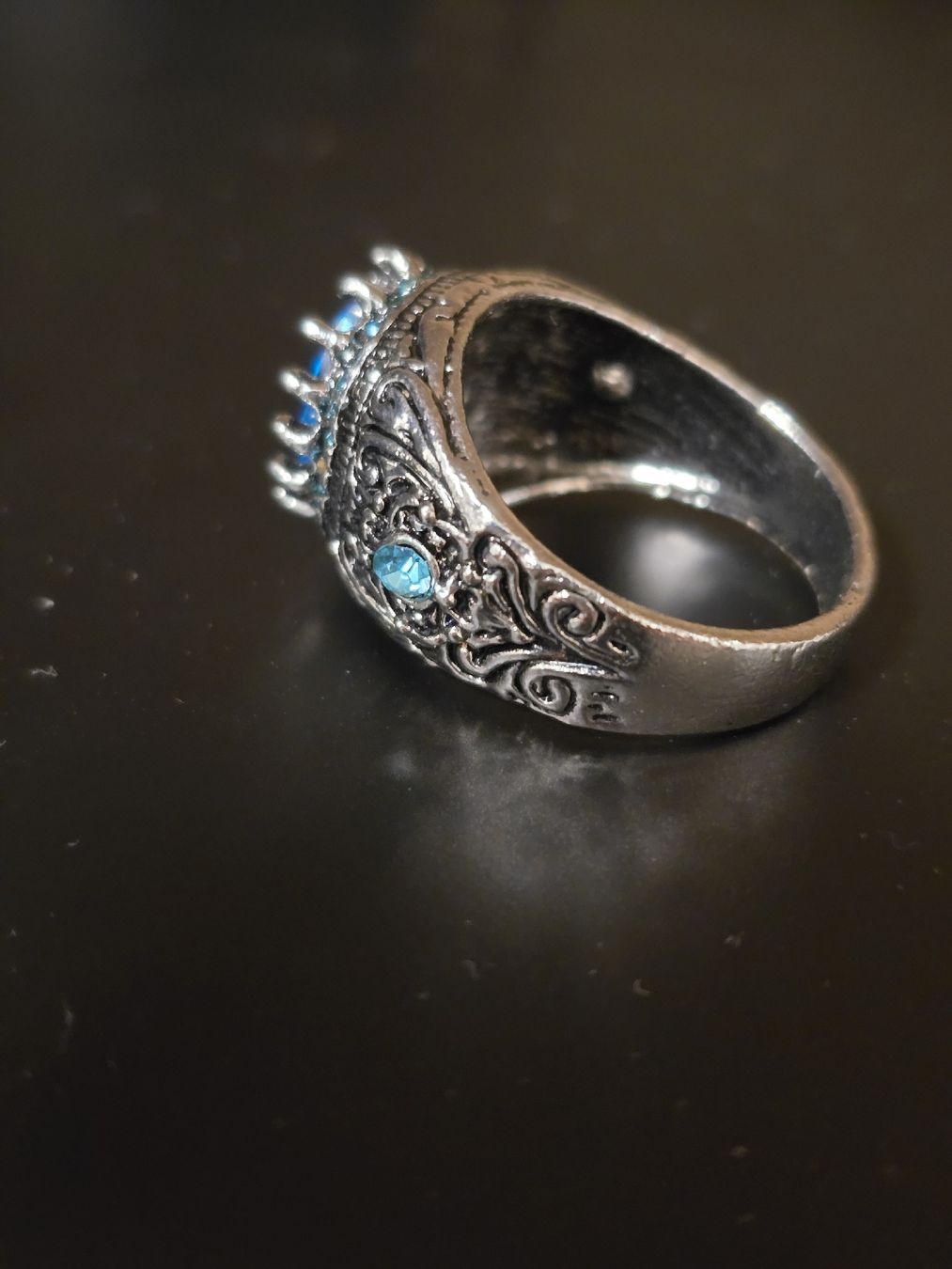 Bagues: Herrenring silberfarben mit blauem Stein  – D'occasion à Kreuzlingen par AudiB9 4