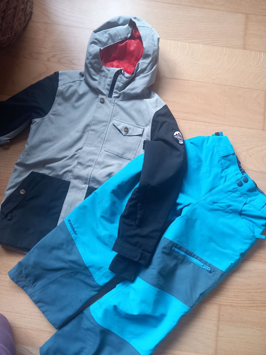 Tute: Tuta da sci Quiksilver/Ziener 140 – Usato da Motto (Blenio) venduto da Vale.L85
