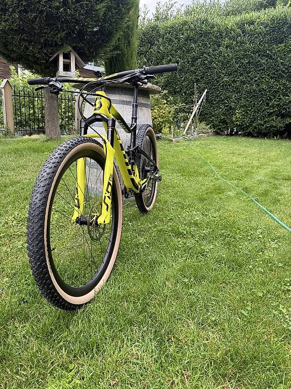 Velos: Scott Spark RC World Cup (L) – Gebraucht aus Grimisuat von tri_8287 1