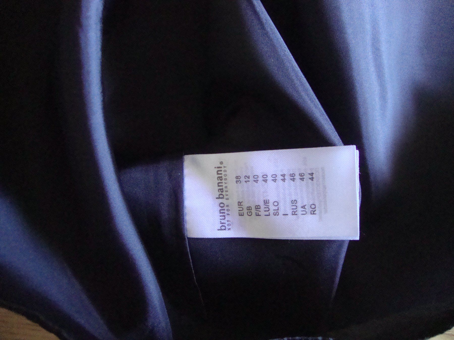 Vestiti: Damenkleid  Banani – Usato da Disentis-Muster venduto da Bix03 7