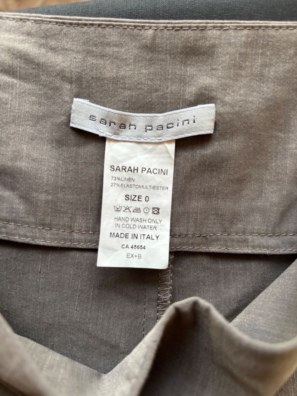 Sarah Pacini Hosen: Sarah Pacini Hose, Leinen,elastisch, 0= 36 Np:389.- – Gebraucht aus St.Gallen von shiwi12 3