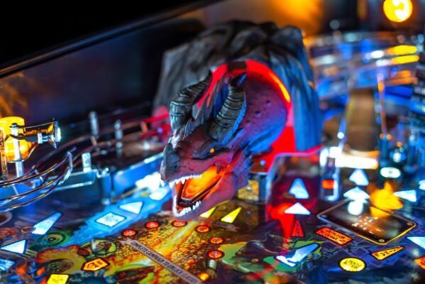 Flipper: Dungeons & Dragons: The Tyrant's Eye Pro – Nuovo (secondo la descrizione) da Schalunen venduto da schwabspielautomaten 5