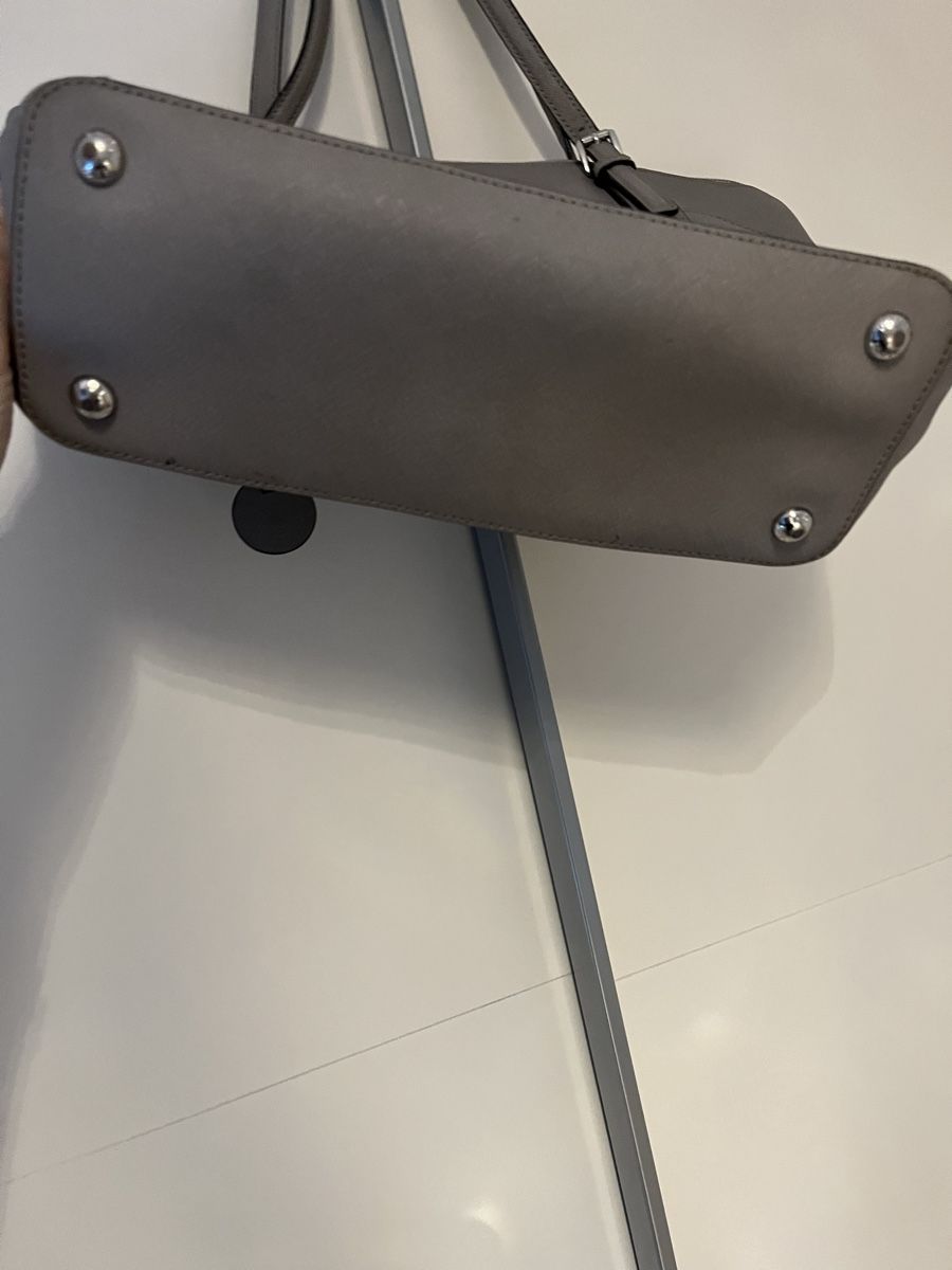 Michael Kors Taschen für Damen: Michael Kors Shopper Tasche Grau – Gebraucht aus Aarberg von Beni-Nadine86 2
