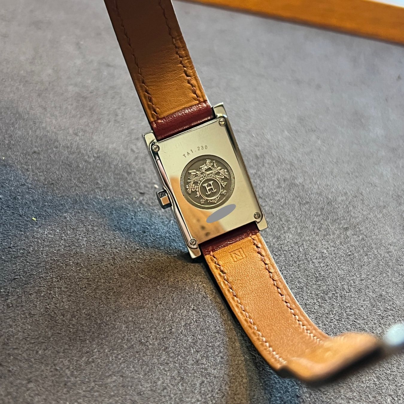 Hermès Uhren: Hermès Tandem Diamond Bezel TA1.230 – Gebraucht aus Carouge GE von Watchaser 4