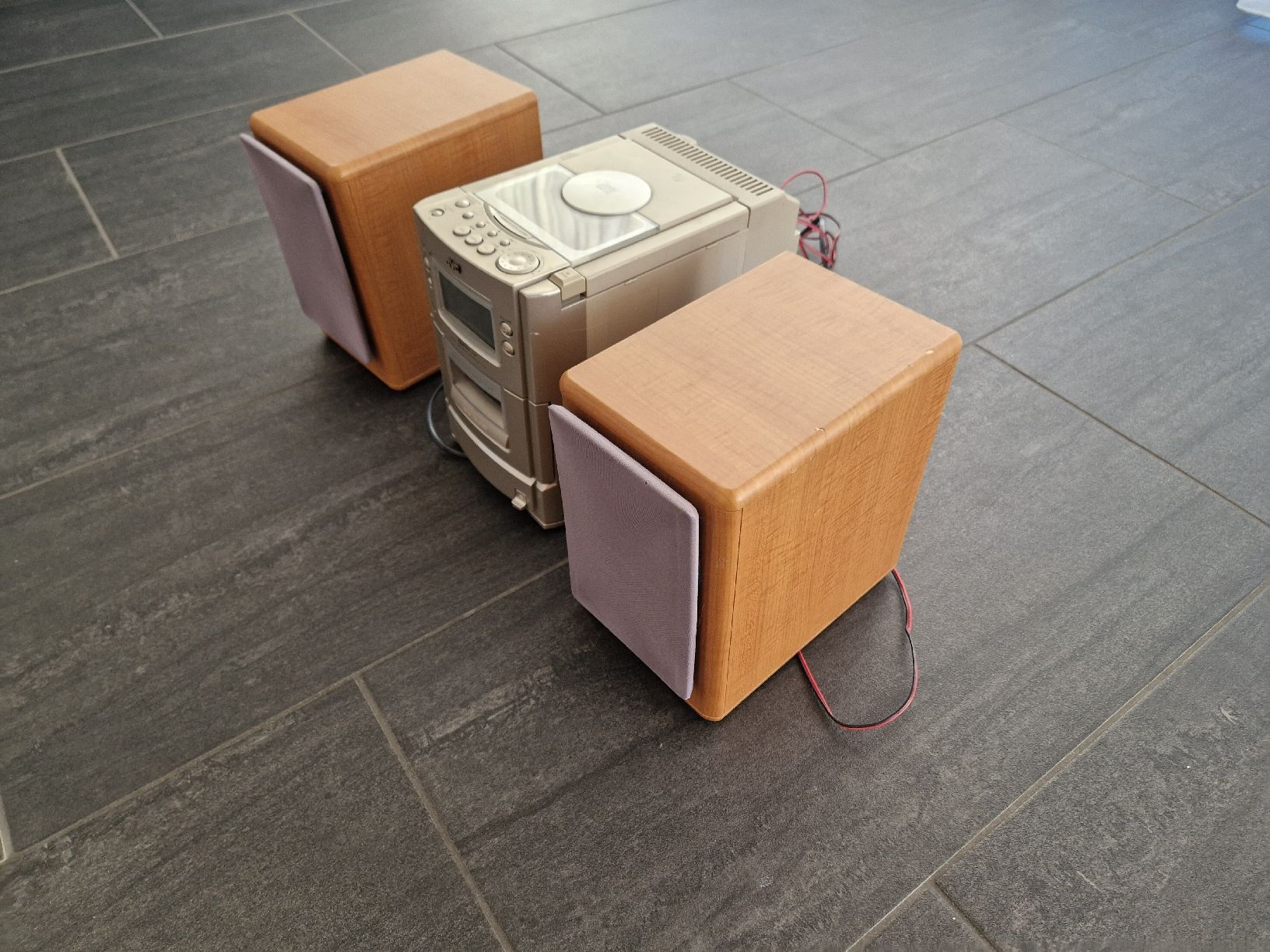 JVC Systèmes audio & multimédias: JVC Micro Component System UX-T77R akzeptabel – D'occasion à Heimenschwand par s20 1