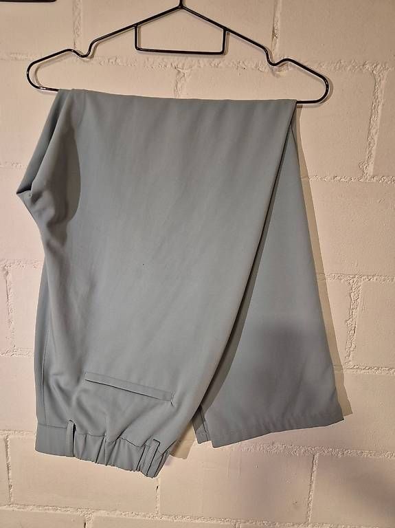 Hosen: Sommerliche Bershka Stoffhose Gr. M – Gebraucht aus Igis von Vale_wgl 1