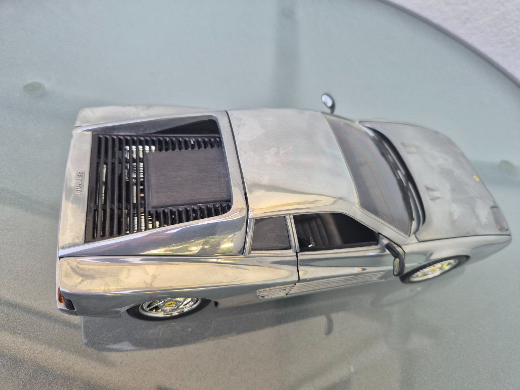 Ferrari Modellini d'auto: Ferrari 512Testarossa Chrom von Hot Wheels 1:18 – Usato da Oberbuchsiten venduto da laffite54 8