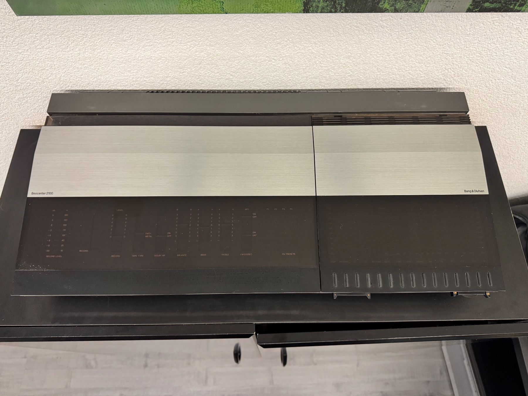 Radio: Bang & Olufsen Beocenter 2100 – Usato da Bütschwil venduto da Chewies