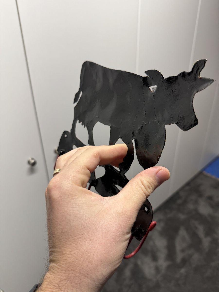 Tutte le decorazioni: Rustikaler Schlüsselhalter aus Metall in Kuhform – Nuovo (secondo la descrizione) da Seuzach venduto da Wolf936 2