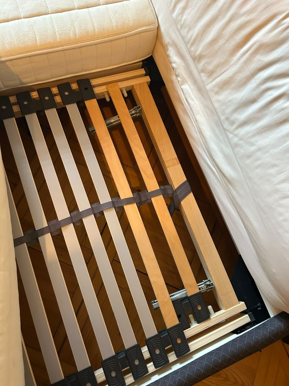 Letti: Grosses Bett mit Madratzen – Usato da Zürich venduto da Harald_ 3